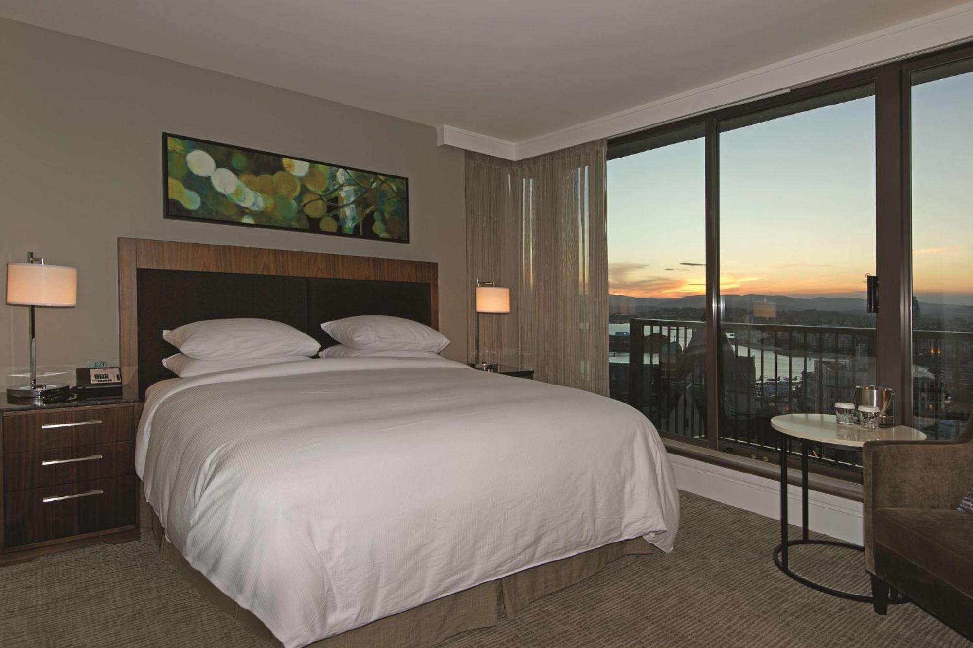 Doubletree By Hilton Hotel & Suites Victoria Eksteriør bilde